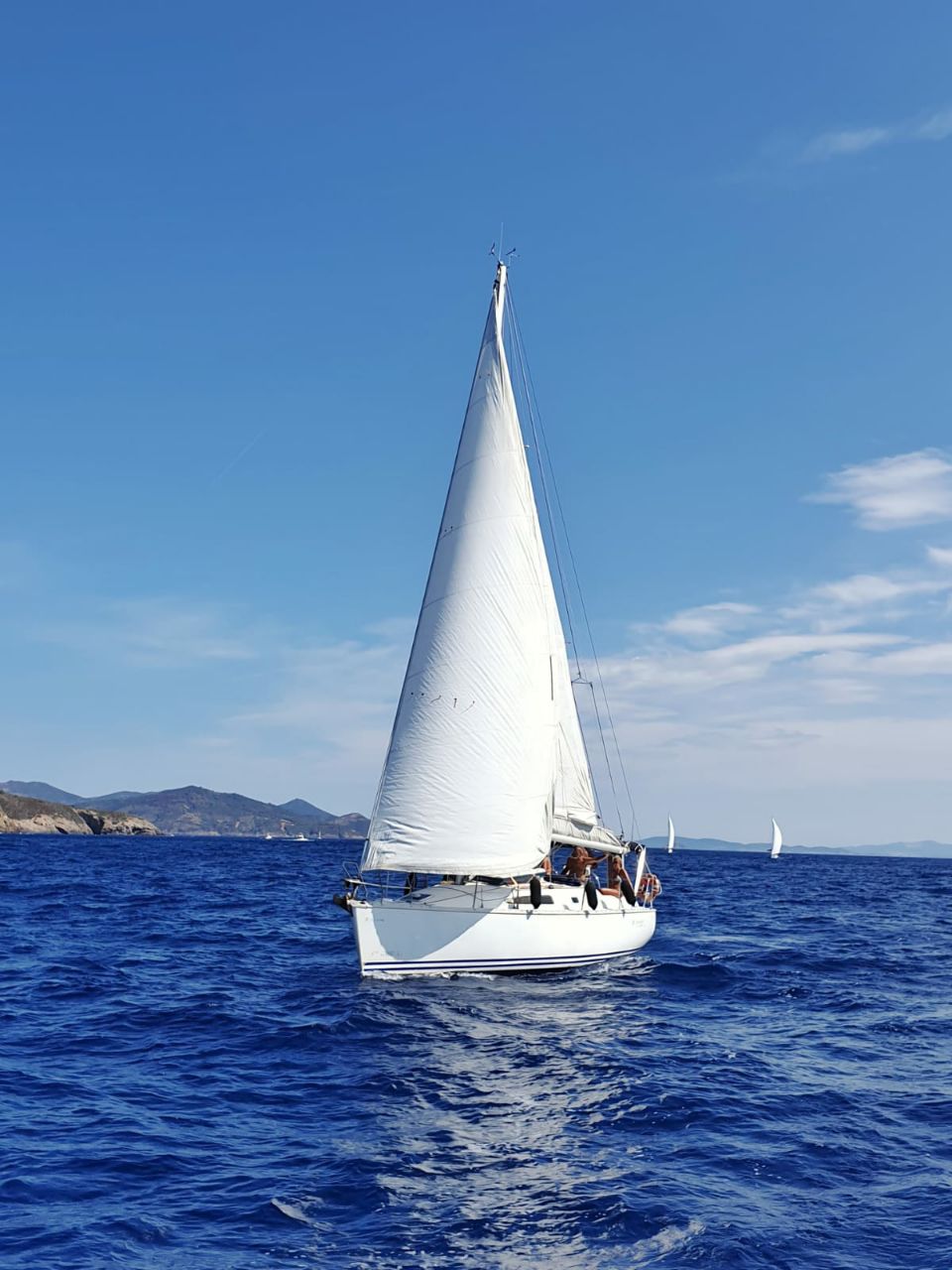 PACCHETTI TURISTICI ESPERIENZIALI IN BARCA A VELA A GENOVA